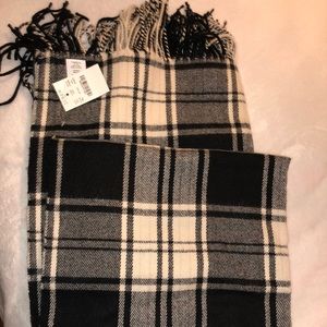 J Crew Blanket Scarf NWT